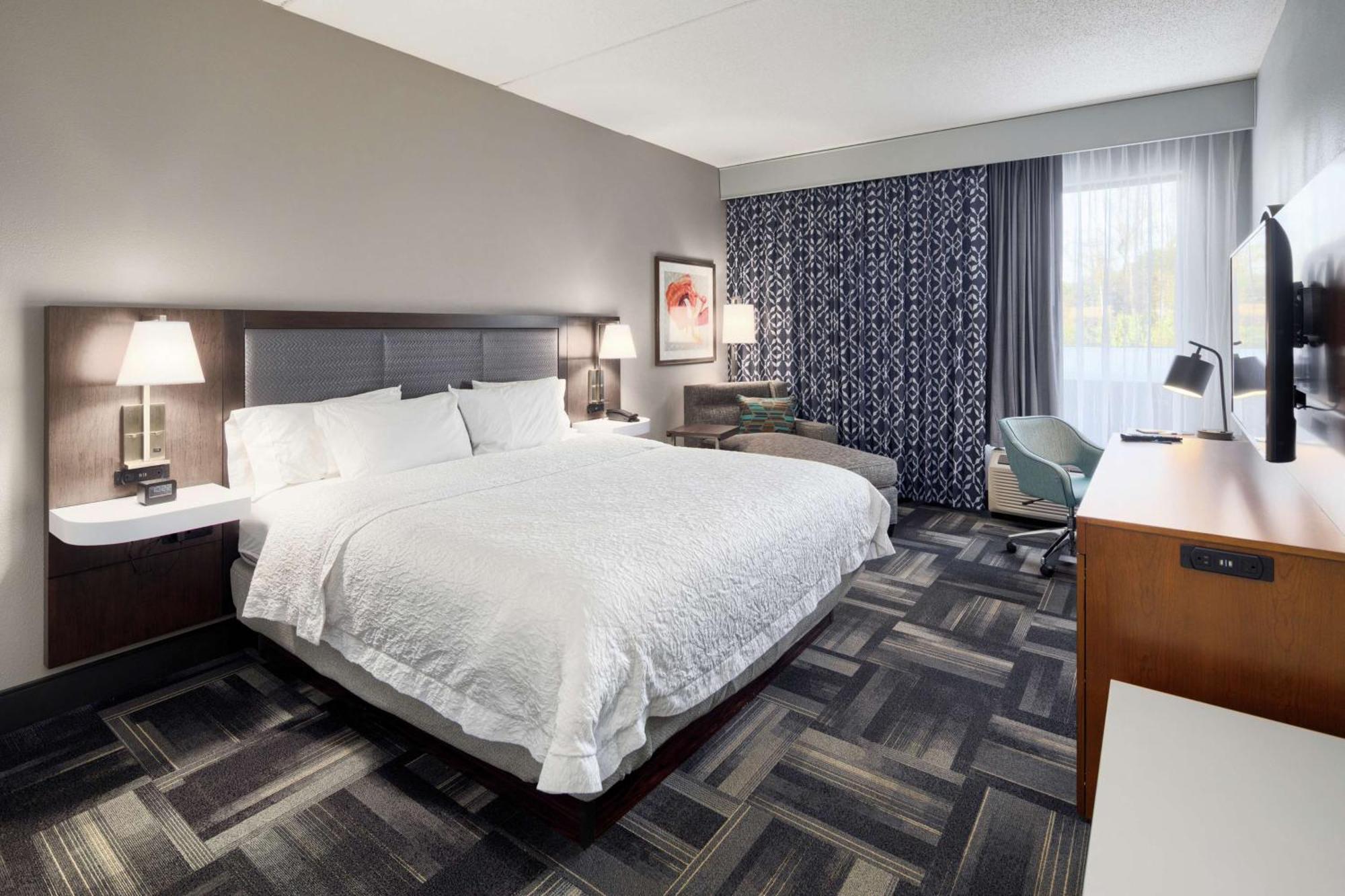 Hampton Inn Louisville Northeast מראה חיצוני תמונה